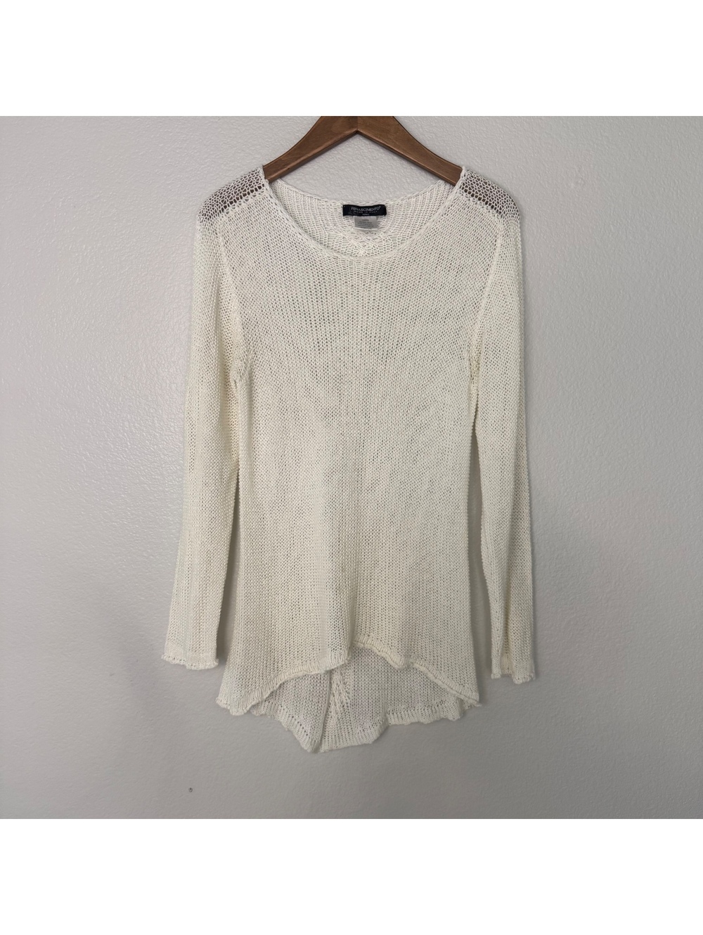 Rinascimento White Acrylic Knit Sweater Made in Italy estimated size is small